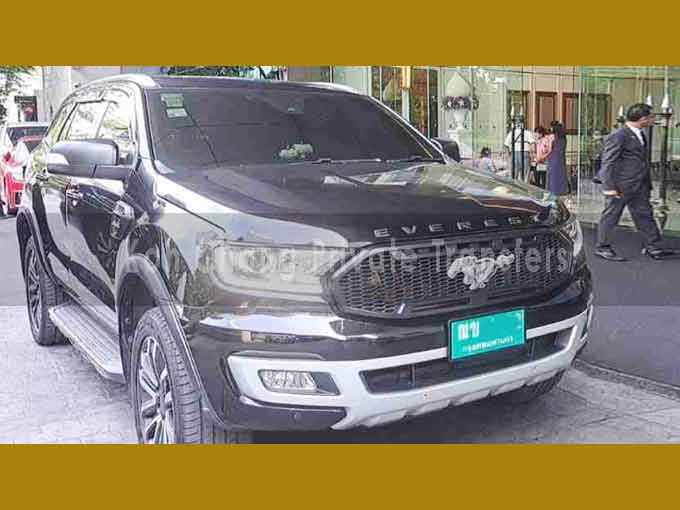 SUV taxi